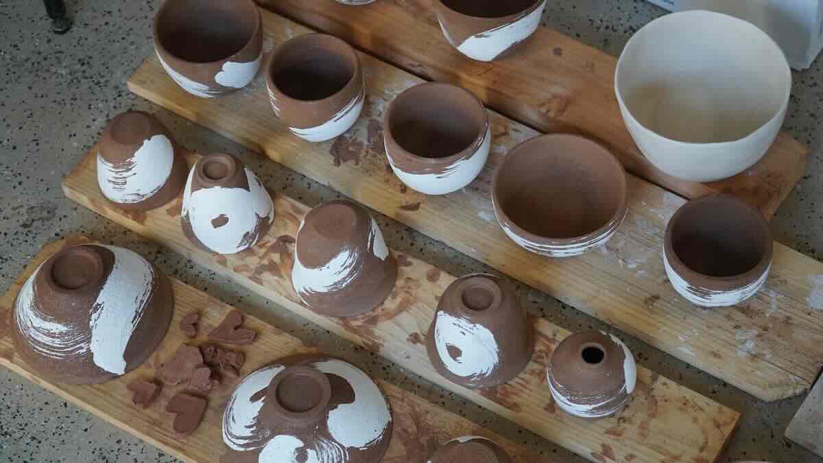 Contemporary Hakeme pottery workshop